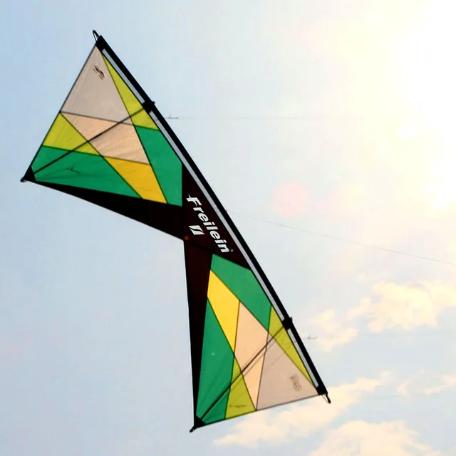 Cheap 7.5ft Quad Line Stunt Kite Green Color Easy To Fly Sport Stunt Kite Outdoor Performance Free Shipping
