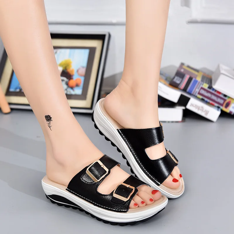 2017 Summer Woman Shoes Platform bath slippers Wedge Beach Flip Flops Low Heel Slippers For Women