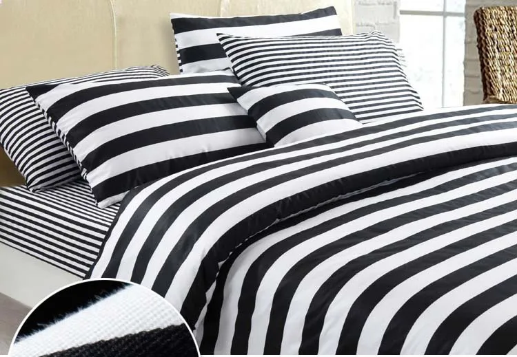 New Fashionable Black And White Series Stripes 100 Cotton 4pcs