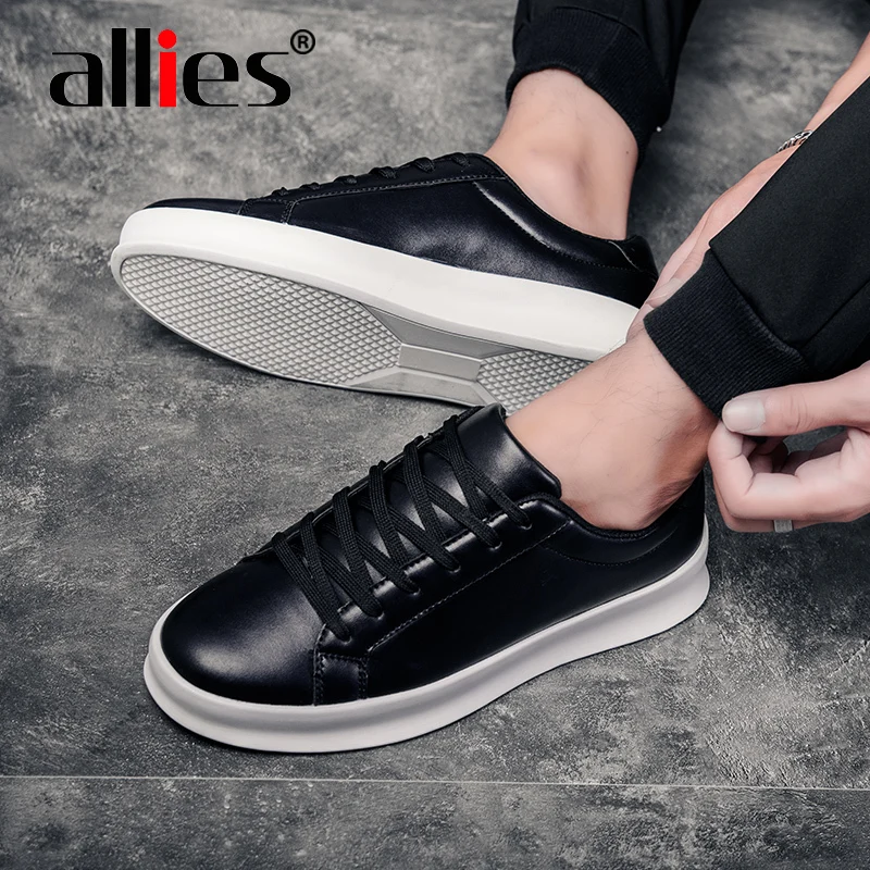 

Comfortable Casual Style Men Adult Footwear Lightweight Fashion Male Casual Sneakers Breathable Comfortable Male Sneakers