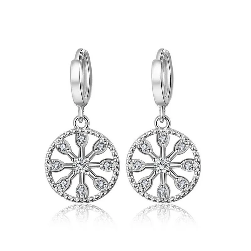 

Fashion Women Silver Color Clear Zircon Round Snowflake Hoop Earring For Female Beautiful Christmas Party Earring Jewelry EH261