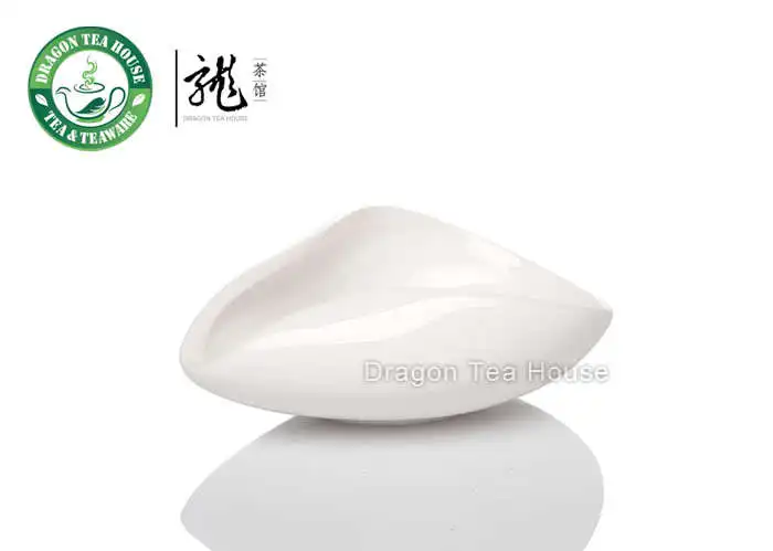 

White porcelain Cha He * Tea Presentation Vessel