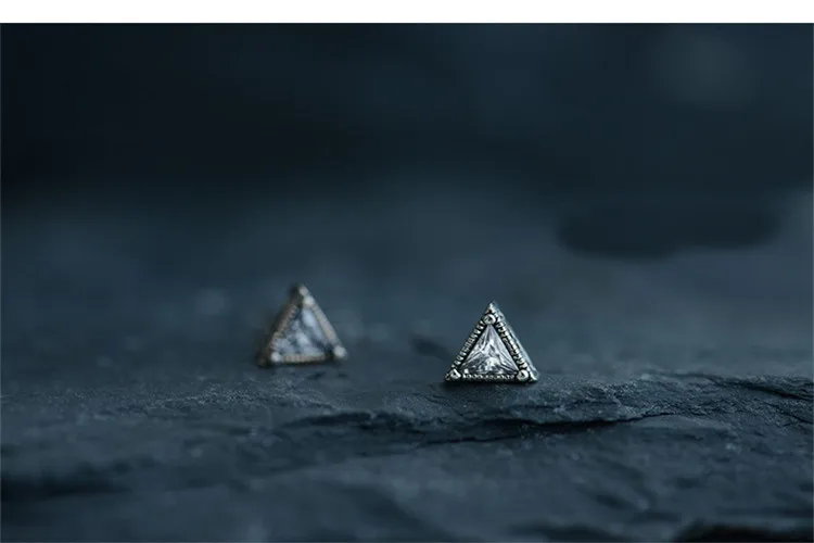 9398233182_823318017