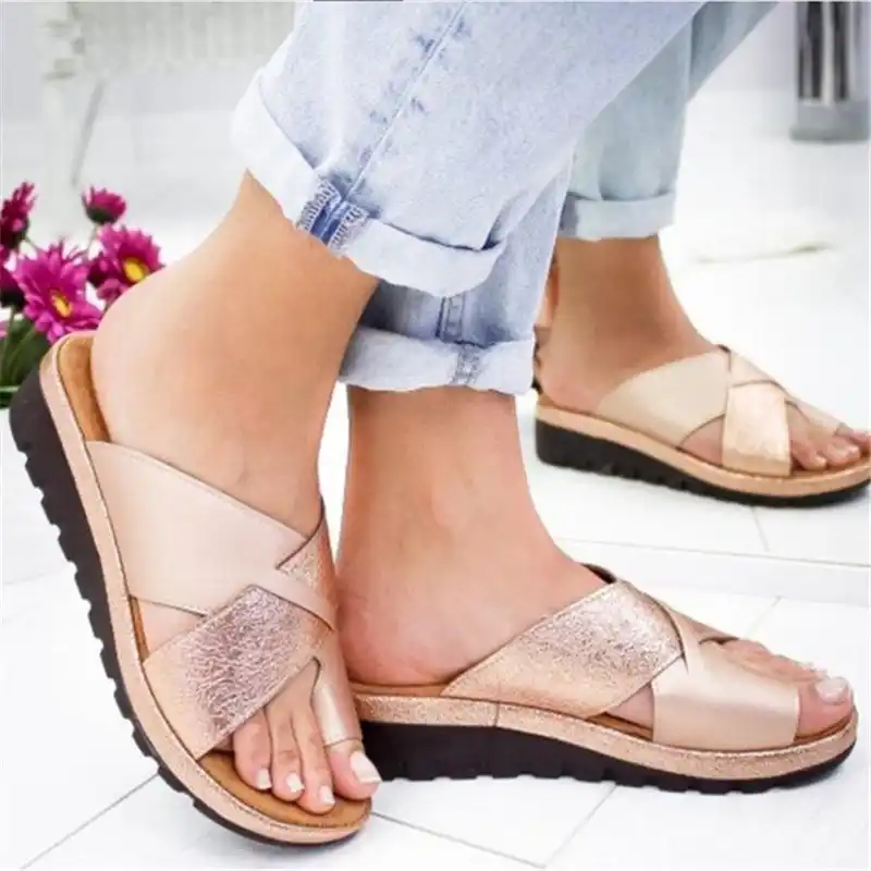women comfy platform sandal