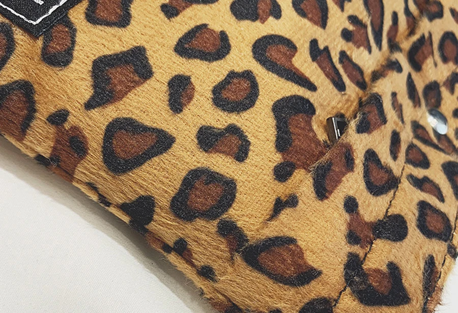 1 (22)