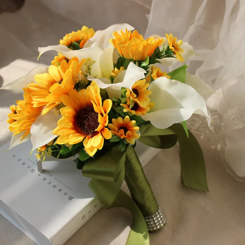

Yellow sunflowers&cala lily Buque de noiva Bouquets For Brides Brooch Wedding Outside Wedding Artificial Wedding flowers