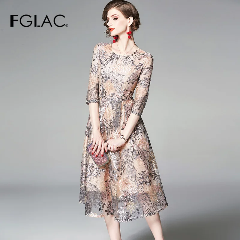 

Women's Embroidered Slim A-line dress Elegant Slim 1/2 Sleeve Lace Dress Fashion casual party dress vintage vestidos