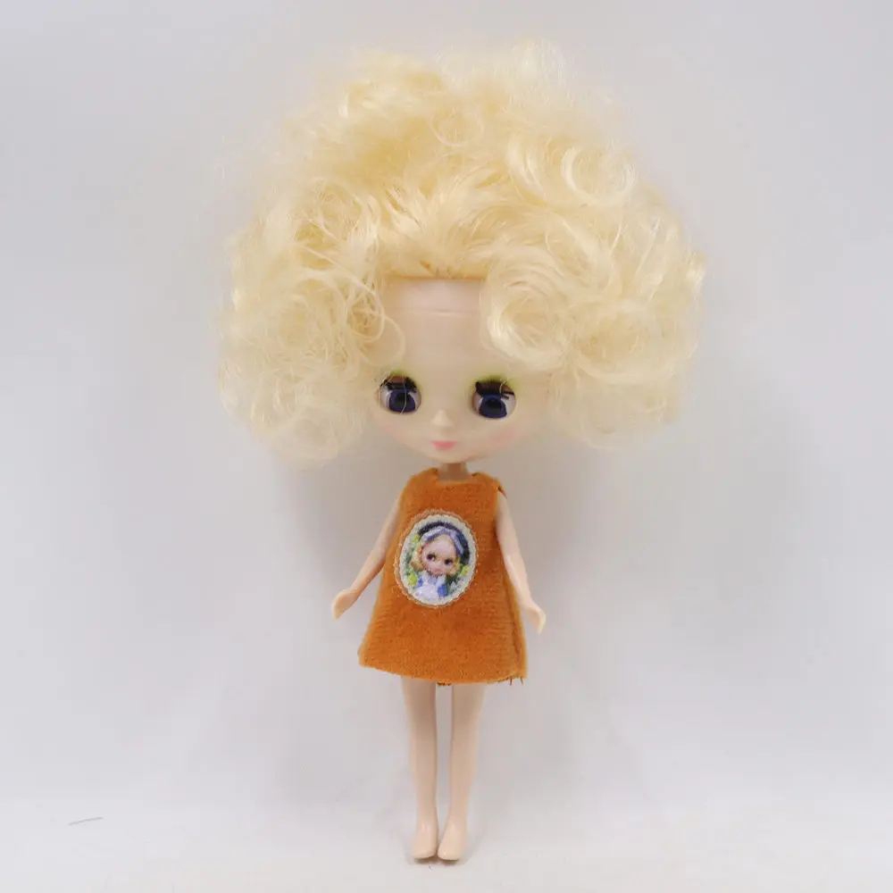 Petite Blythe Doll with Blonde Hair, Open/Close Eyes & Bendable Body 1