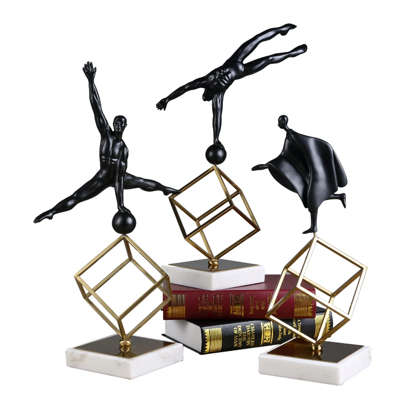 

Resin characters Decoration Home Decoration Modern Simple Artwork European Model Room Hotel