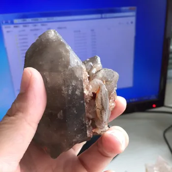 

290g Natural Quartz Crystal Specimen Minerals Hot Sale for Christmas Home Decoration Ornaments