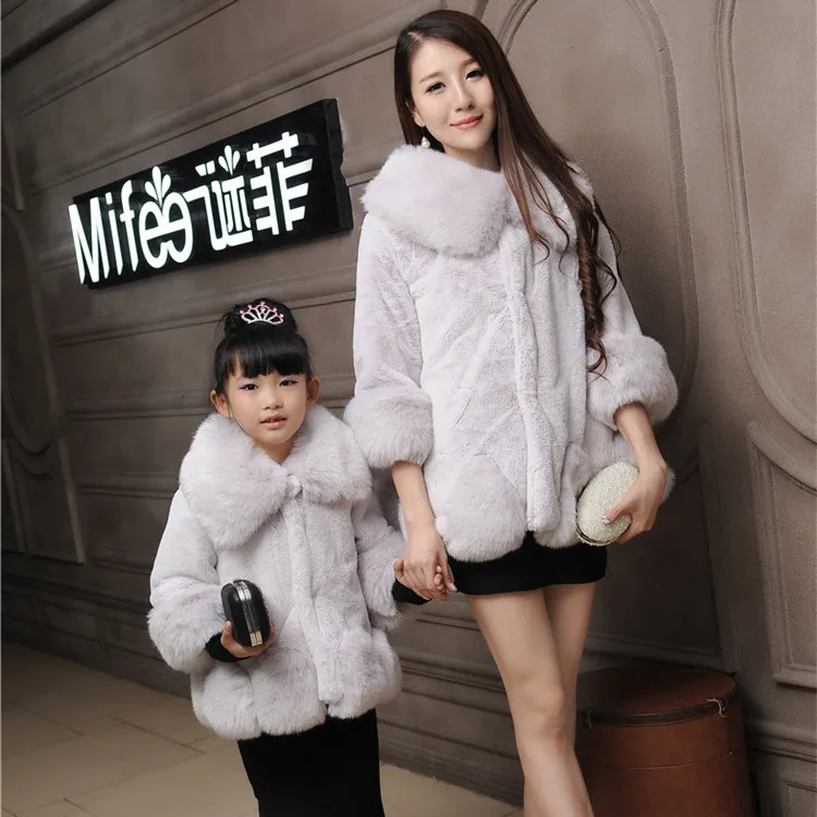 mum and daughter matching coats