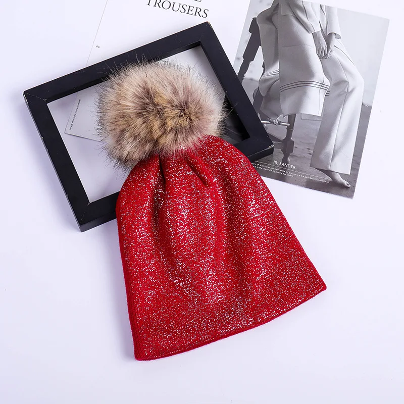 Модные черно-белые шапки с помпоном из искусственного меха, лыжная шапка для женщин, зимние вязаные теплые шапки для женщин Skullies Beanies Bones