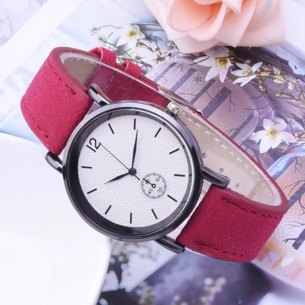Korean version Fashion Woman Leather Band Analog Quartz Round Wrist Watch Korean version Fashion Woman Leather Band Analog Quartz Round Wrist Watch