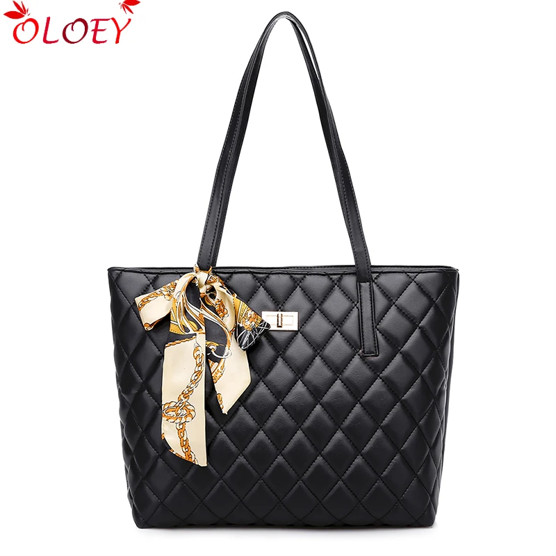 

2019 new embroidery thread diamond handbag large-capacity silk scarf decoration designer light messenger bag ladies shoulder han