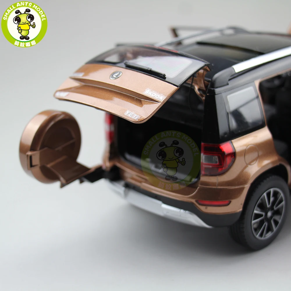 1/18 Skoda Yeti SUV литая модель металлическая модель автомобиля SUV подарок коллекция хобби коричневый
