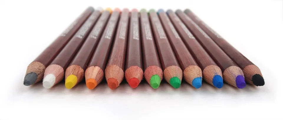 Рисование цветными карандашами. Prismacolor карандаши. Бордовые карандаши для художников. Карандаш художника заточка. Карандаш художника 7 букв.