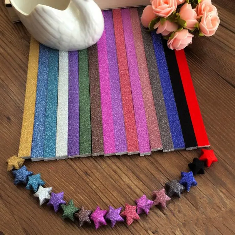 

200pcs Origami Paper Glitter Lucky Star Paper Handmade DIY Paper Crafts Wishing Scrapbooking Paper Accessories Quilling Material