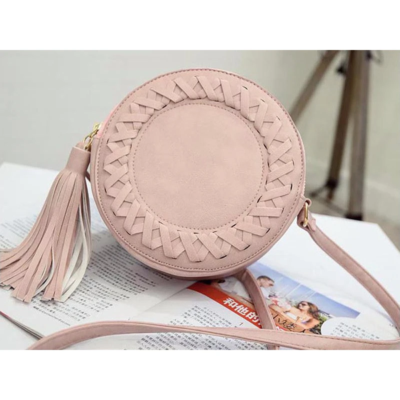 الأزياء جولة النساء شرابة حقيبة المنسوجة أكياس Crossbody للمرأة حقيبة كتف السيدات لطيف الحياكة النساء دائرية حقيبة ساعي