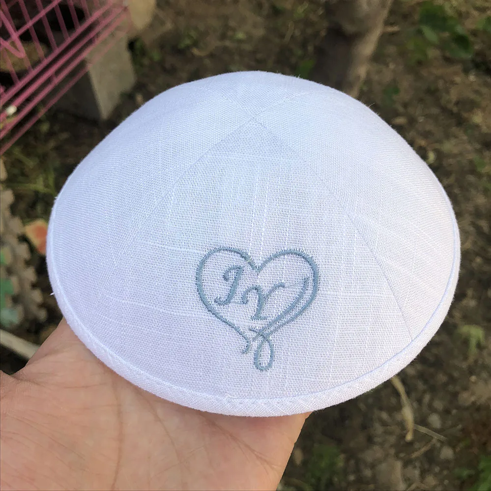 

linen kippot, personalized kippot, kipot, kippa, yarmulke, bar mitzva kippot