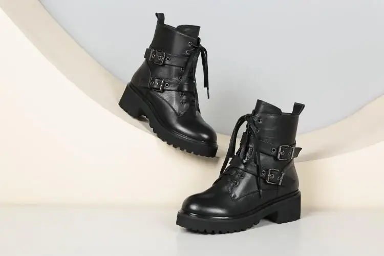 D'hiver Chunky Rond Noir Femmes Attaché Cuir 2018 Véritable Cheville As Chaussures Show Pour Talon Bout Bottes En Croix Deux Boucle 7zxg4w4
