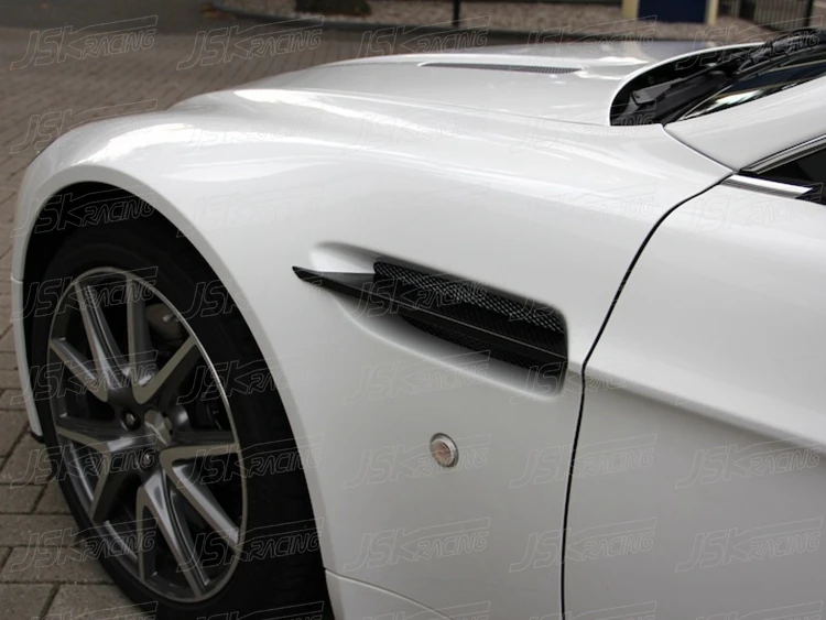 vantage-s-with-carbon-side-strakes