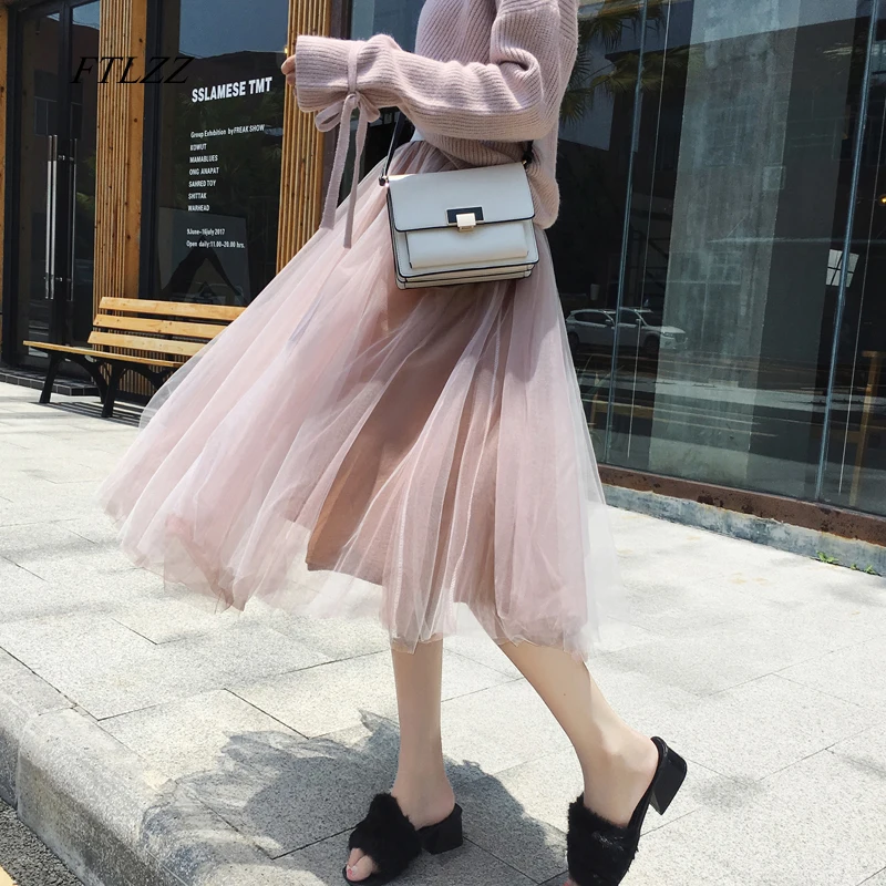 medium length pleated skirt