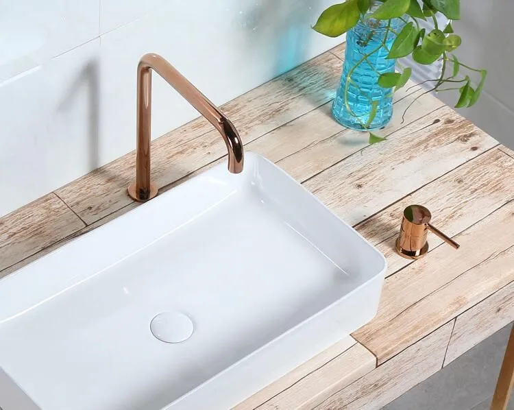 Латунный кран для горячей и холодной ванной комнаты, Супер длинная труба, два отверстия, кран для раковины, вращающийся на 360 градусов, широко распространенный кран для раковины