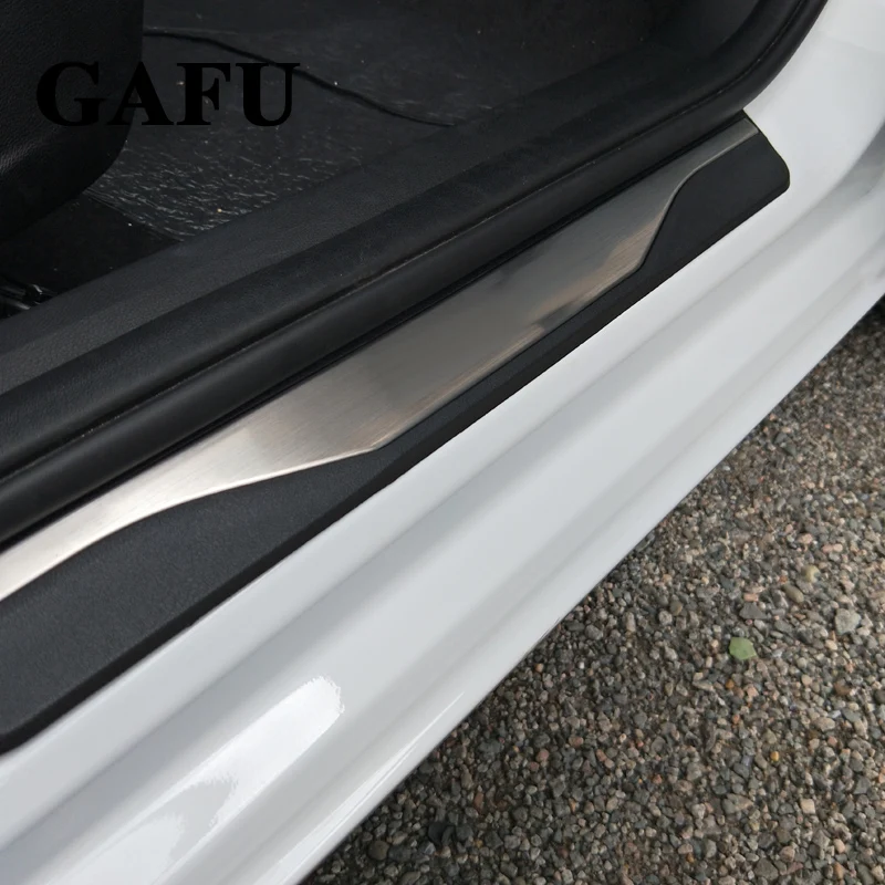 Zafira door sill 02