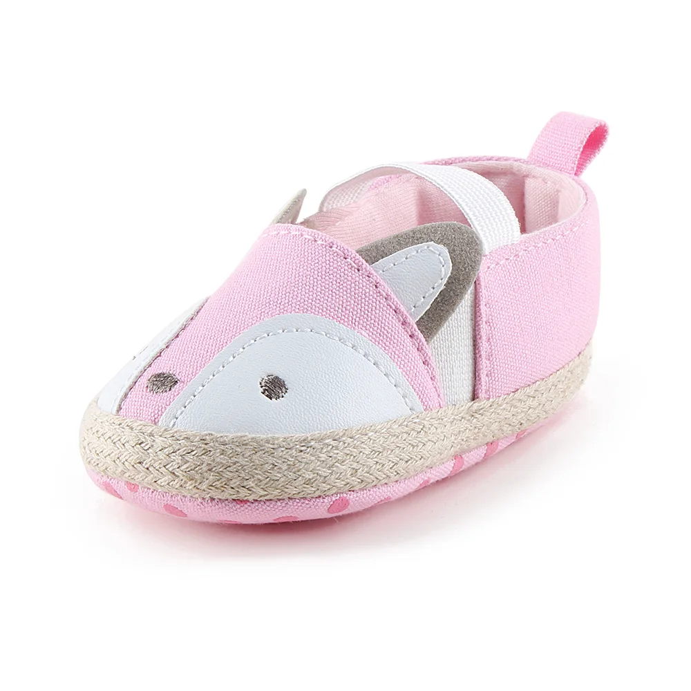 

Delebao New Design Prewalkers Baby Girl Shoes Tricolor Fox Partten Slip-on Baby Casual Shoes for 0-18 Months