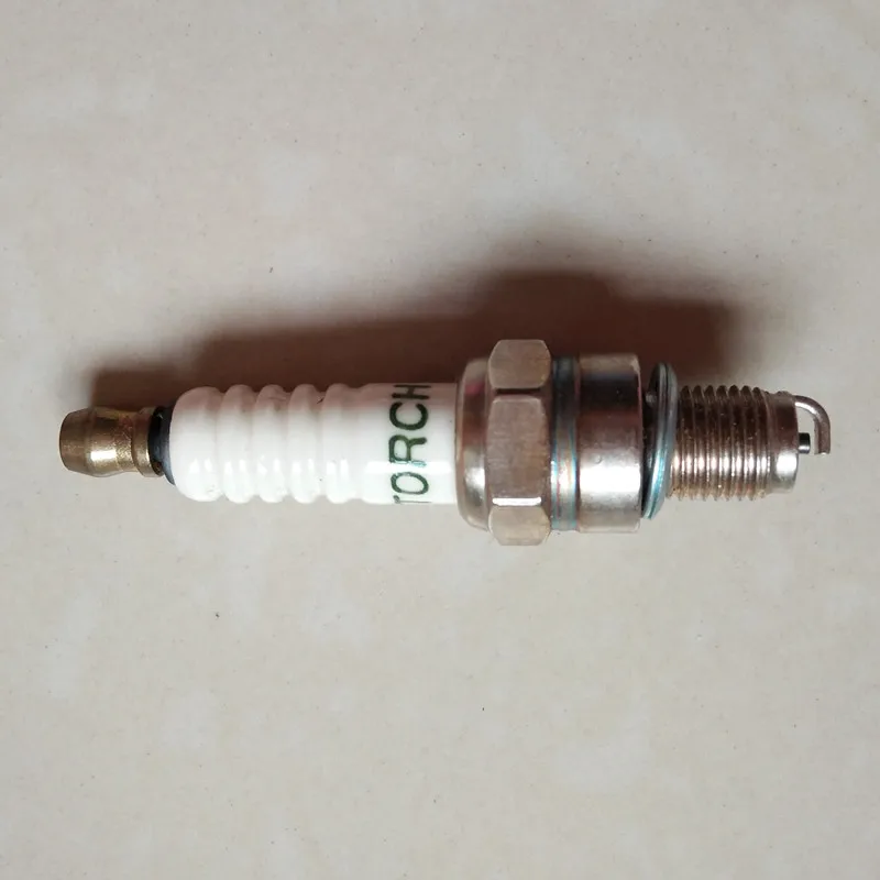 

10pcs torch spark plug A7TC, TUV certificate DY1500LBI/DY2500LBI/DY3500LBI gasoline inverter generator spark plug