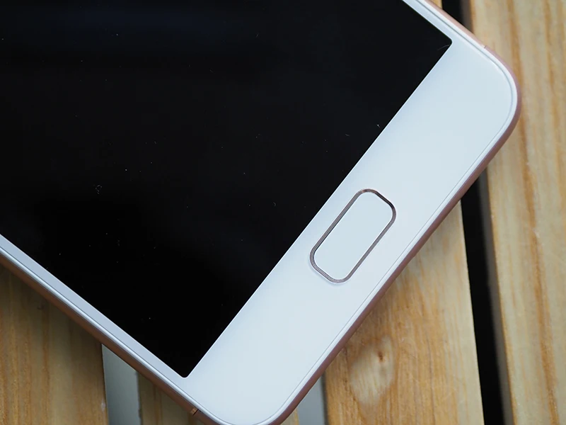 ASUS Zenfone Pegasus 3 s (ZC521TL) MTK MT6750 8 ядер Android 7.0 5.2 дюймов 3ГБ RAM 32 ГБ ROM сканер отпечатков 5000