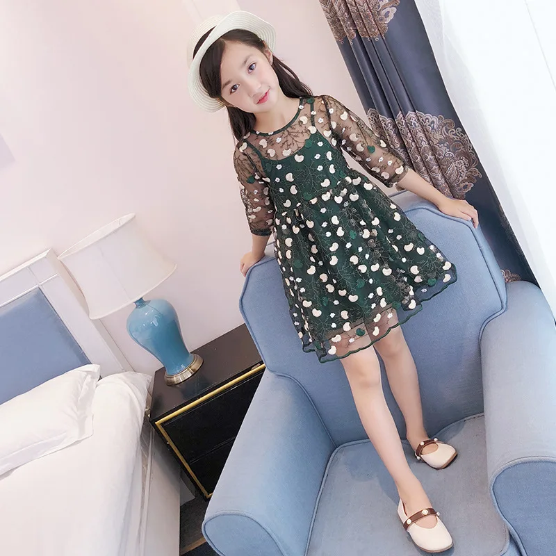 

Elegant Kids Girls Summer Dress for 4 6 8 10 12 to 14 Y Embroidery New Red Green Mesh Party Princess Costume Kids Dresses 13C10A
