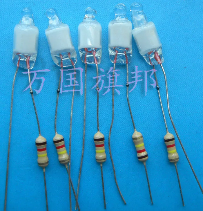 

Free Delivery.Neon lights to warn the neon lights after adding resistance 5 V 220 * 12 mm green 3 only 10 yuan