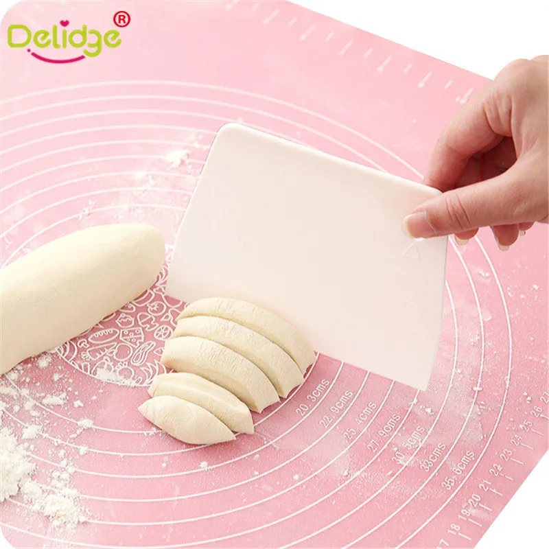 

Delidge 1 pcs Plastic Pastry Dough Cutter Trapezoid Shape Baking Spatulas Pastry Cutter Slicer Cake Bread Pasty Tools