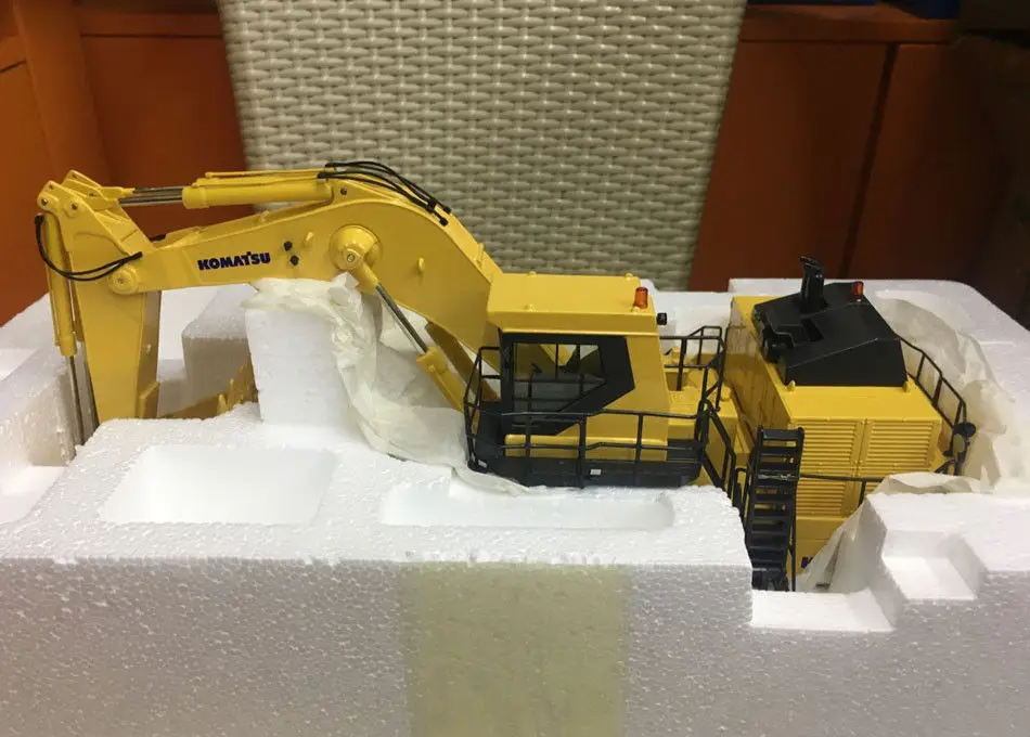 Редкий NZG Комацу 1:50 экскаватор масштаб литой металл модель 7621|construction vehicles|constructions
