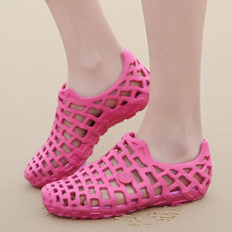 

Pink Summer Women Sandals Shoes 2018 Slippers Beach Shoes Woman Hole Waterproof Shoes Women Slip-On Fisherman Shoes Cheap