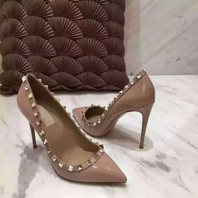 

Autumn Rivets Pointed Toe Shallow Mouth Foot Wrapping Leather Low-Heeled Nude Color Heels Thin High-Heeled Shoes Single