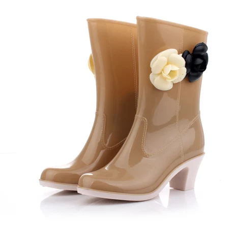 Новинка; женская обувь на высоком каблуке с цветами; модные женские непромокаемые сапоги; непромокаемые сапоги из ПВХ материала; водонепроницаемая обувь на высоком каблуке; 2 цвета - Цвет: tawny