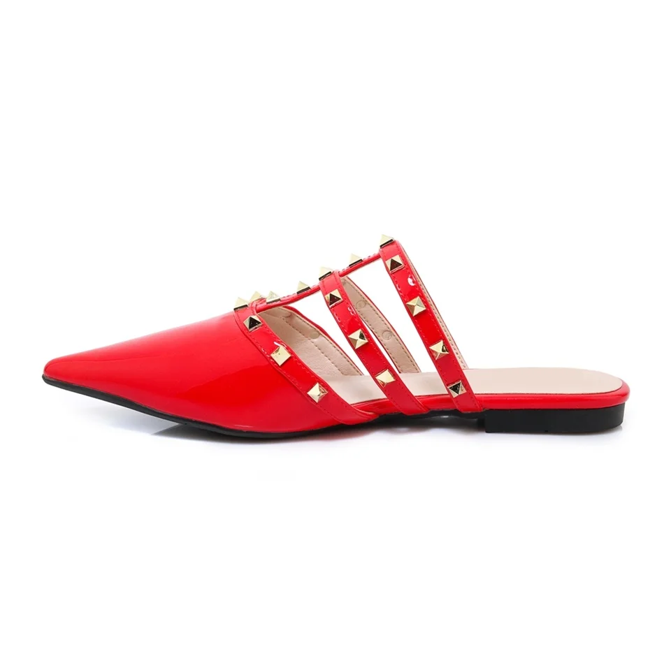 

2018 Summer Fashion Designer Women Slippers Rivets Pointed Toe Sandal Flat Sexy Summer Women Shoes