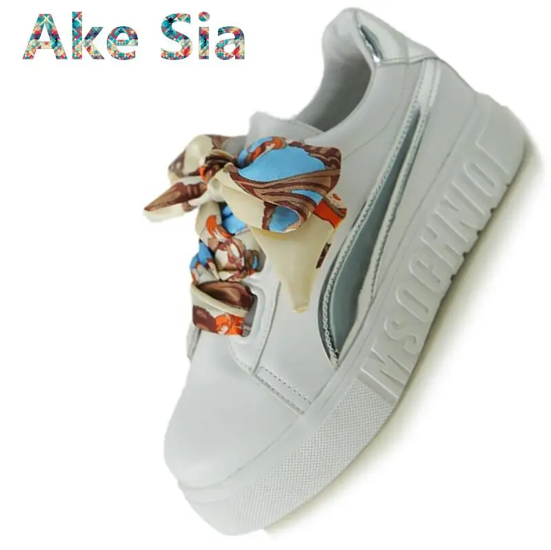 

0 2018 spring new ribbon bow white shoes comfortable thick bottom leisure board lace single shoes female free shipping