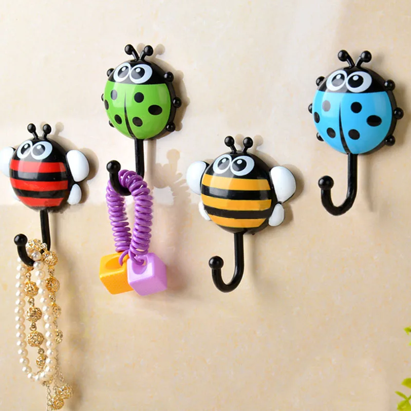 

Animal Hook Vacuum Suction Cup Home Accessories Towel Hanger Kitchen Gadgets Cartoon Insect Shape Bathroom Supplies 2Pcs
