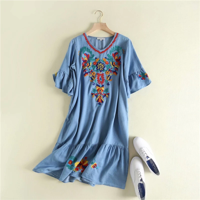 Vintage chic women floral embroidery beach Bohemian midi dress Ladies short sleeve v-neck denim Boho vestidos - Цвет: light blue