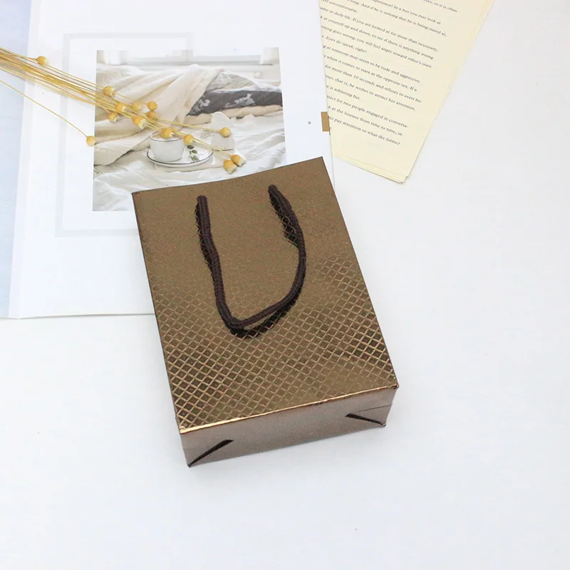 AVEBIEN 24 шт картонные мешки для конфет, свадебный сувенир упаковка для шоколада подарочная коробка на день рождения вечерние сувениры для детского душа Сумочка подарочная сумка - Цвет: Brown
