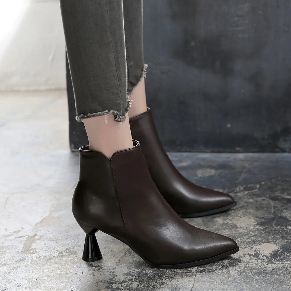 

Winter New Strange High-heeled Boots Women Fashion Ankle Boots Plus Velvet Pointed Toe Women Shoes Sexy Zipper Bottes
