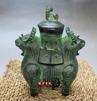 

The bronze long letter lanterns ancient ancient palace lantern lamp ornaments jewelry wedding props figure