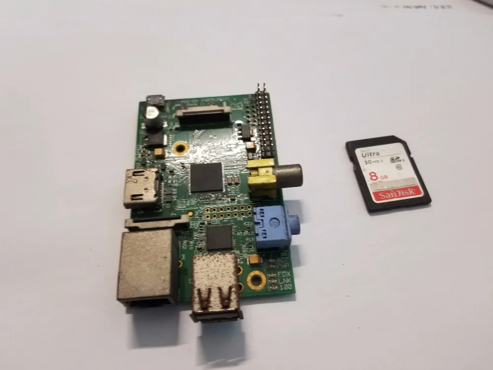 Б/у Raspberry Pi Модель B 512MB ram, 700 Mhz, 8G sd-карта Модель B Raspberry Pi, Rev 2,0 512MB ram