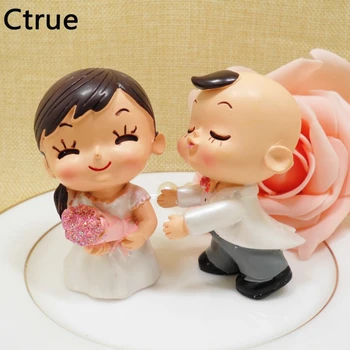 

1set Bride and Groom Couple Figurine Wedding Cake Topper Wedding Cake Stand vintage Rustic Wedding decoration home decor