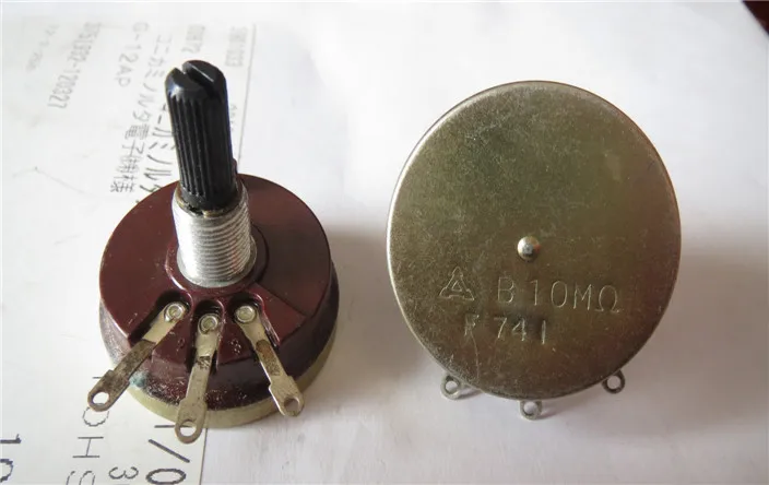 

[VK] F741 B10M imported Japan potentiometer handle length 25MM 25*6MM hole 9MM switch