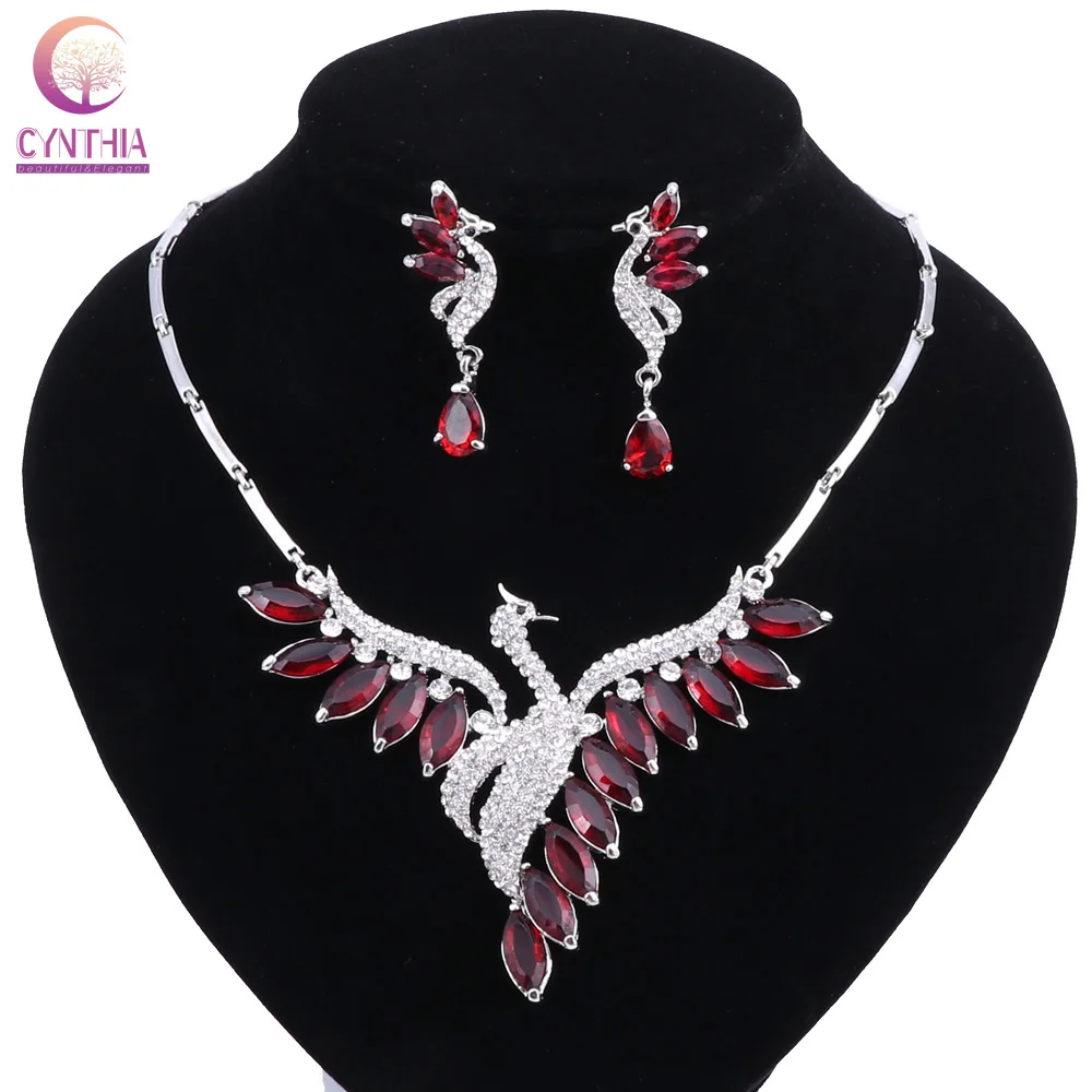 

Alone Swan Series Crystal Rhinestone Costume Jewelry Set Red And Black Zircon Necklace And Earrings For Women 2018 Winter