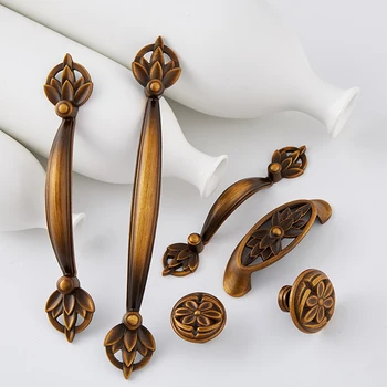 

Elegant Designed 2PCS European Antique Kitchen Cabinet Door Handles Cupboard Wardrobe Drawer Cabinet Pulls Handles and Knobs